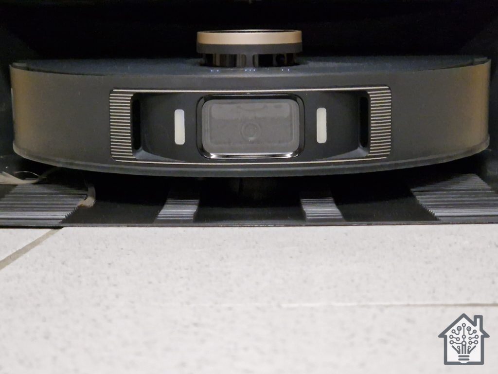 Picture of the DreameBot L30 Ultra robot vacuum showing its AI camera